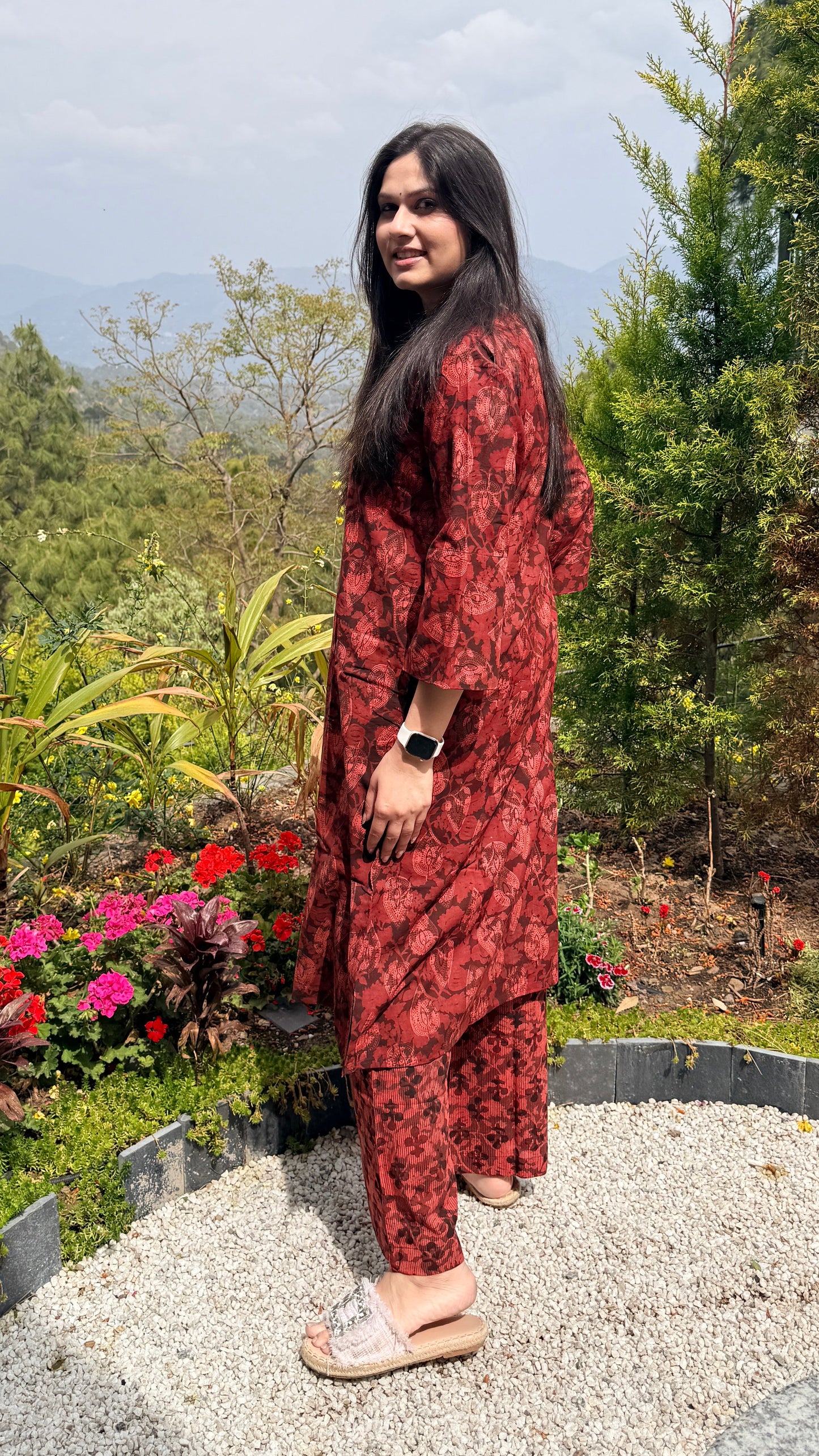 Surkh  Kurta Set