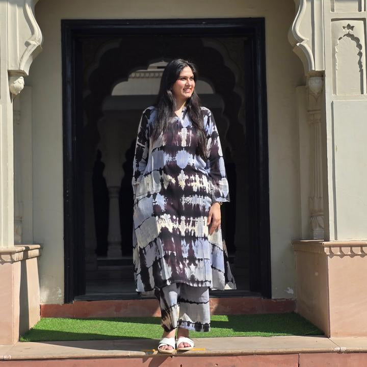 Rangreza – Dhuaan Grey Kurta Set