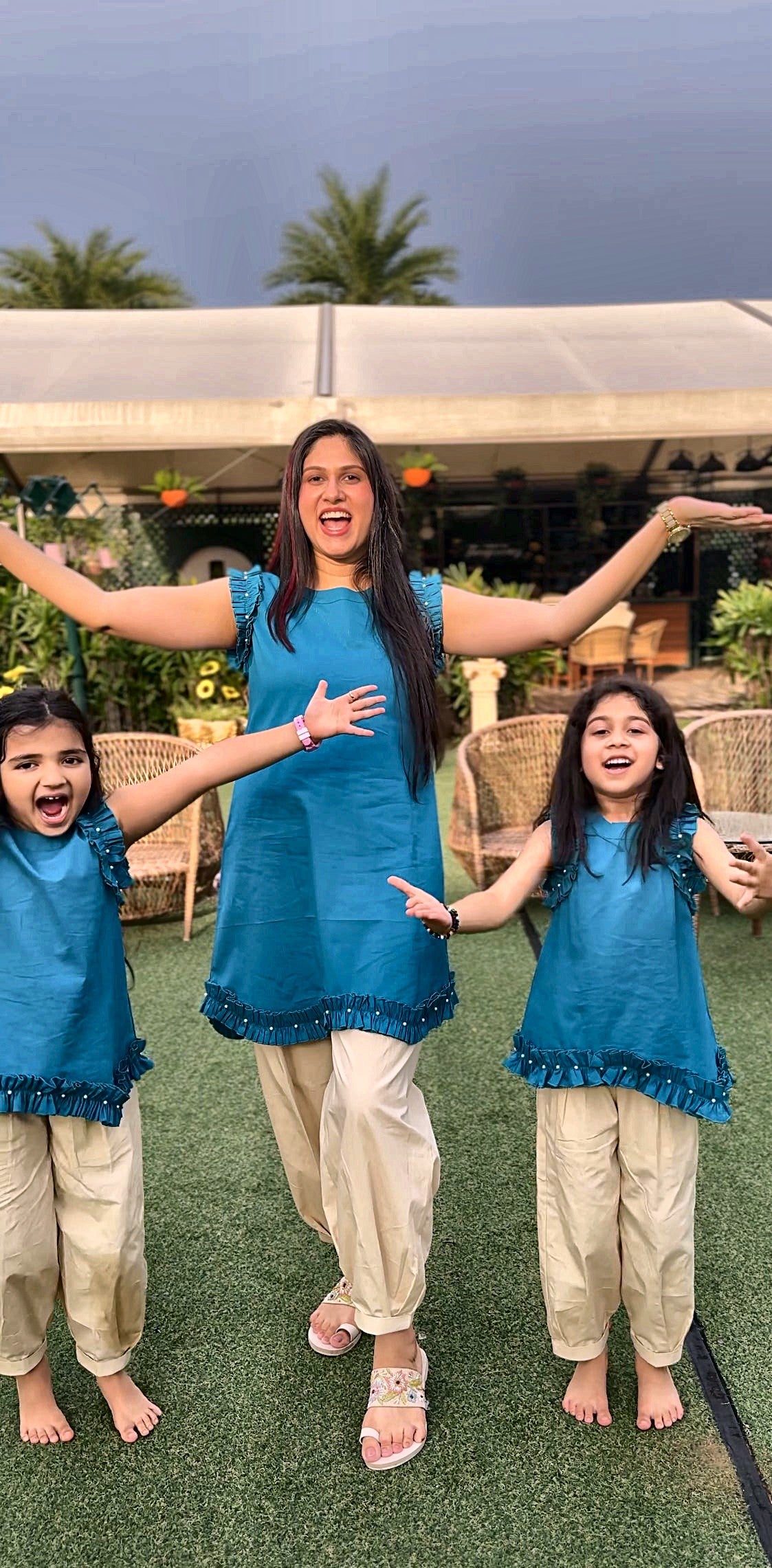 Meera Twinning Set – Duo