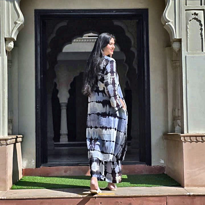 Rangreza – Dhuaan Grey Kurta Set