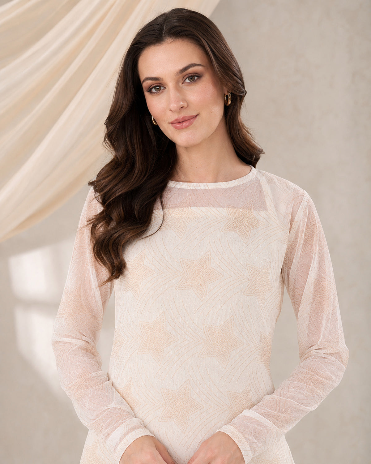 Chandni Noor ivory chiffon kurta, close-up of star motif