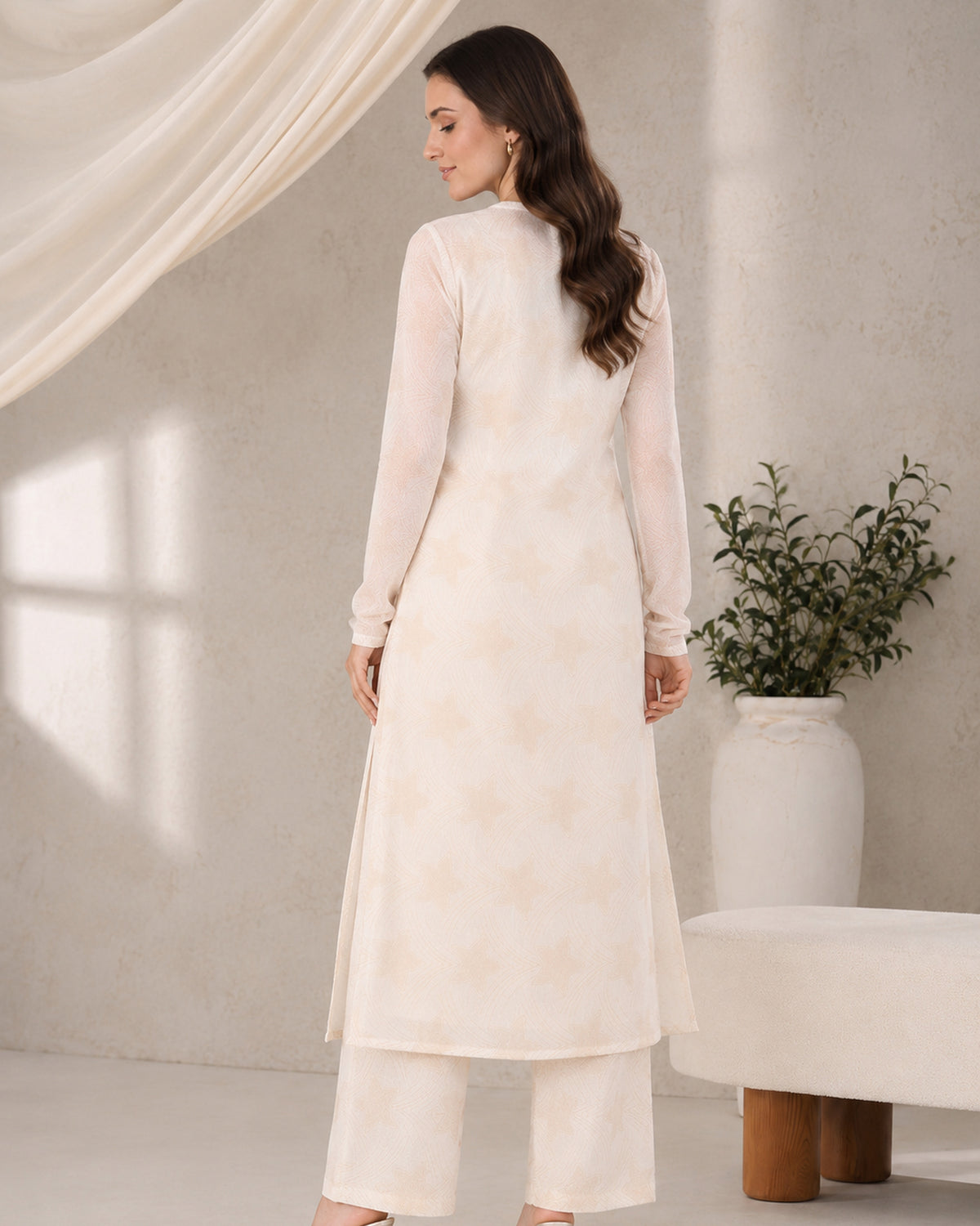 Chandni Noor ivory kurta set, back view