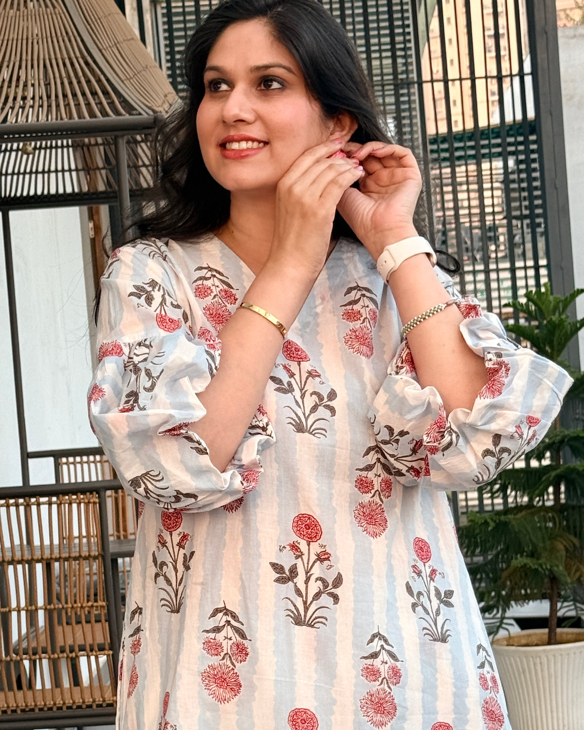 Peekaboo Blue Kurta Set - close-up